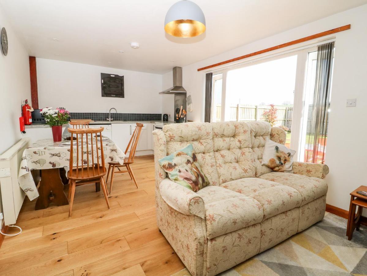 The Barn Villa High Catton Екстериор снимка